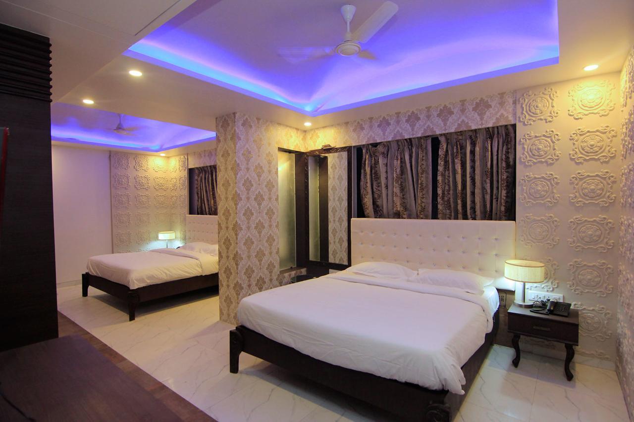 Hotel Sai Dharam Palace 쉬르디 외부 사진