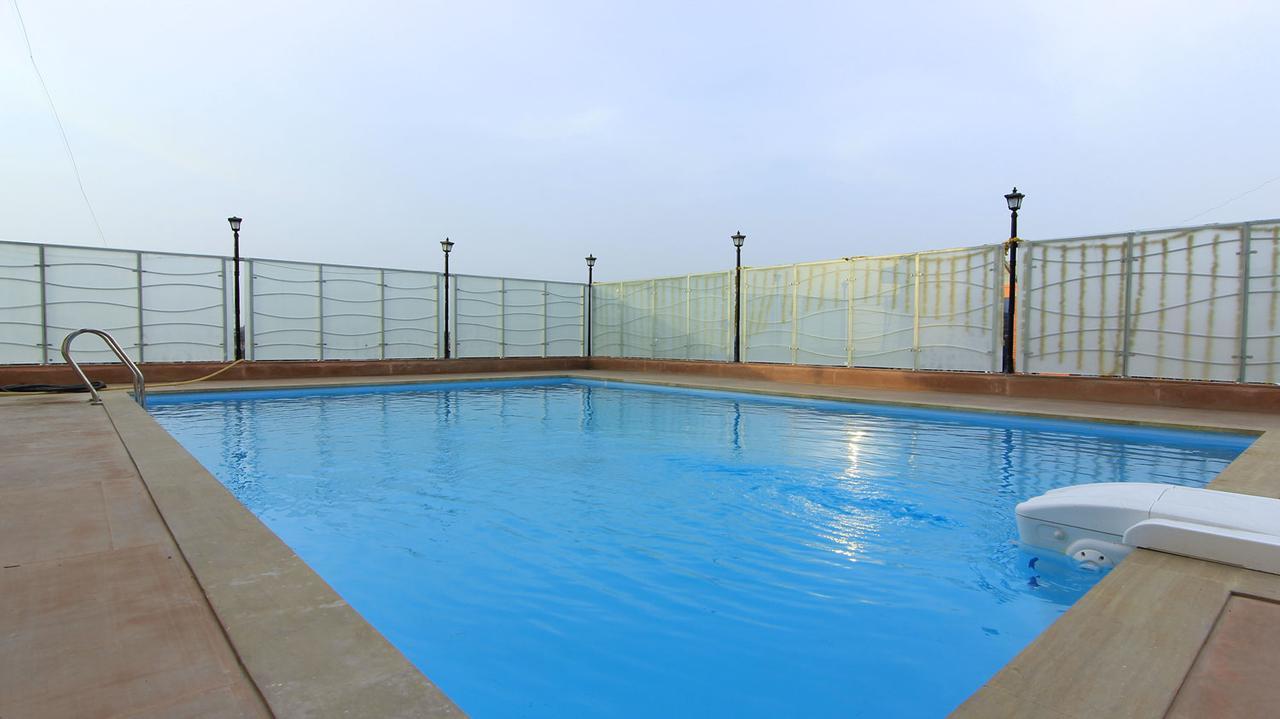 Hotel Sai Dharam Palace 쉬르디 외부 사진
