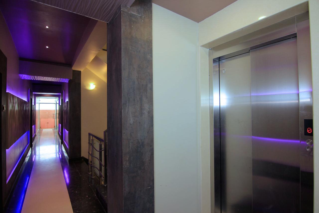 Hotel Sai Dharam Palace 쉬르디 외부 사진